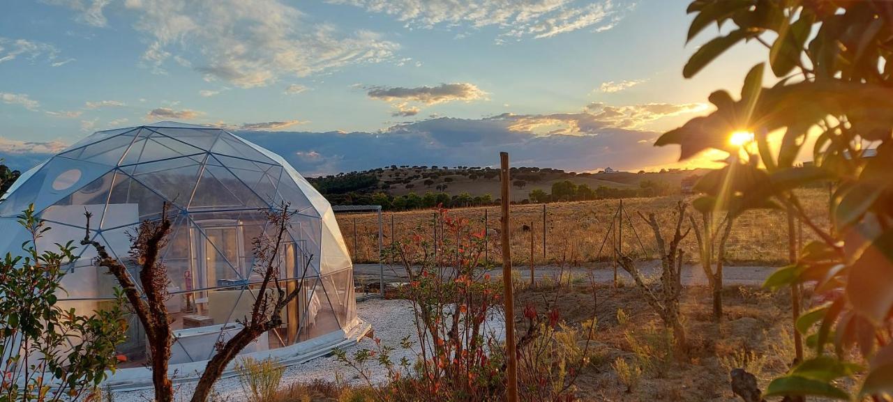 אסטראמוז Glamping Skies - Adults Only מראה חיצוני תמונה